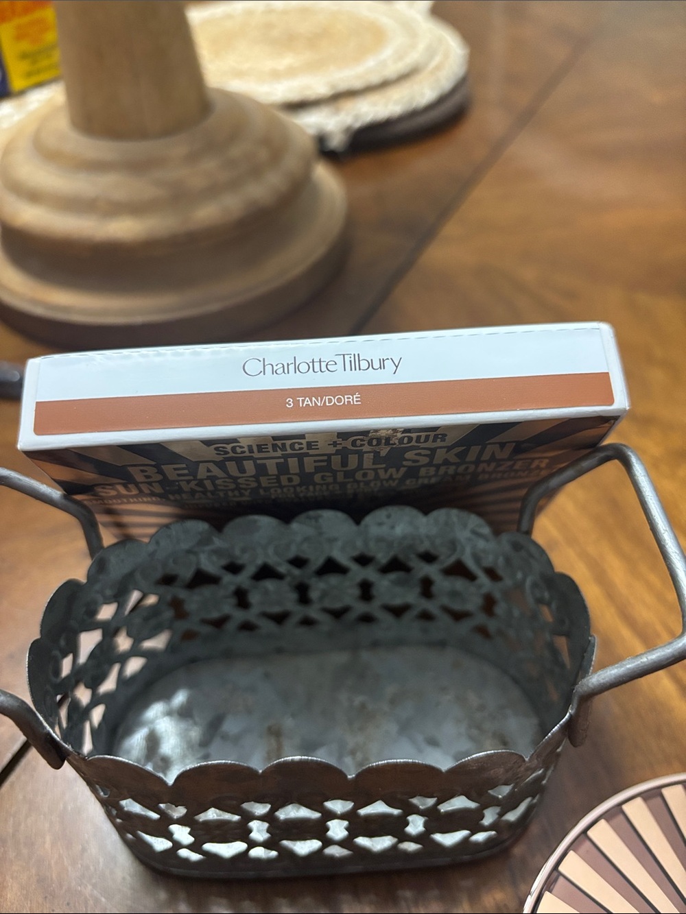 Charlotte Tilbury Beautiful Skin Sun-Kissed Glow Bronzer — #3 Tan - Picture 2 of 8